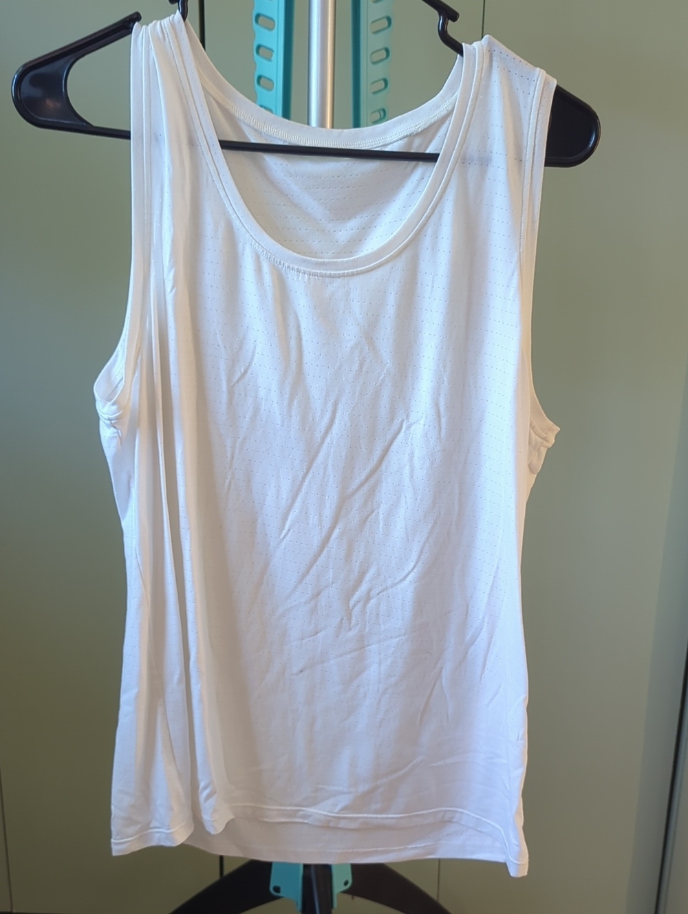 Zyia White Dot Tank